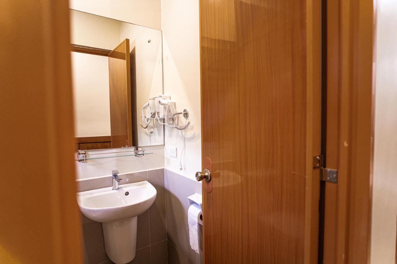 Marieli Suites Near Panglao International Airport 외부 사진