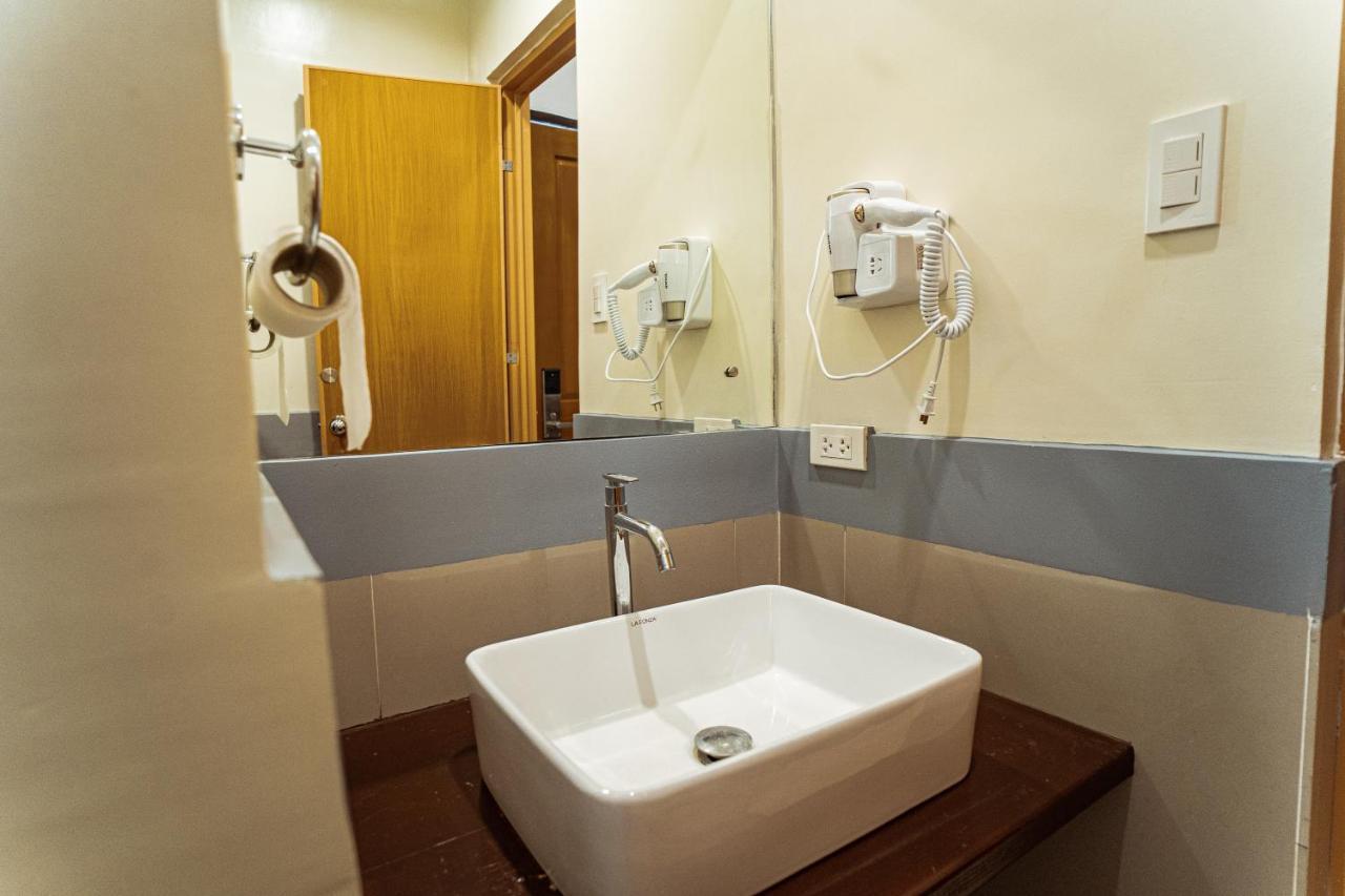 Marieli Suites Near Panglao International Airport 외부 사진